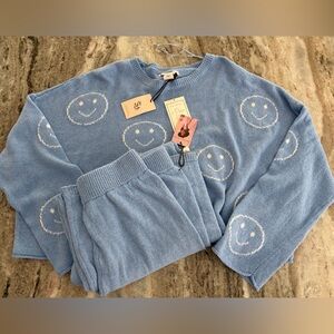 Sincerely Jules NWT Large Sweater Lounge Set. Light Blue. Smiley Face. Cozy.